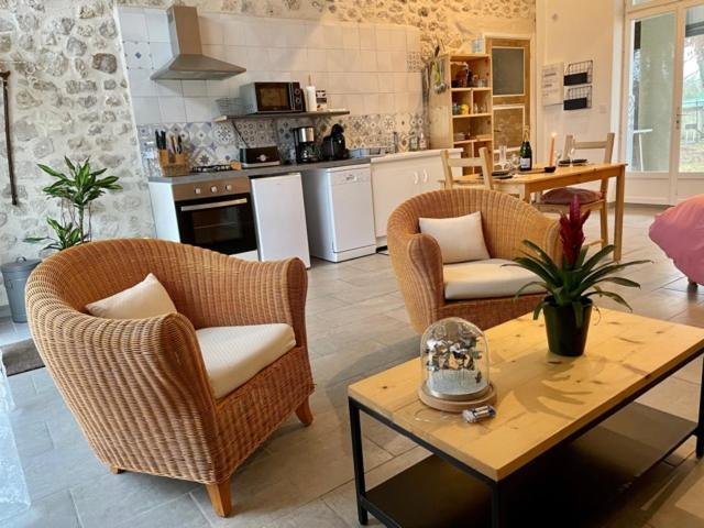 La Marelle Bed & Breakfast Avrille-les-Ponceaux Exterior photo