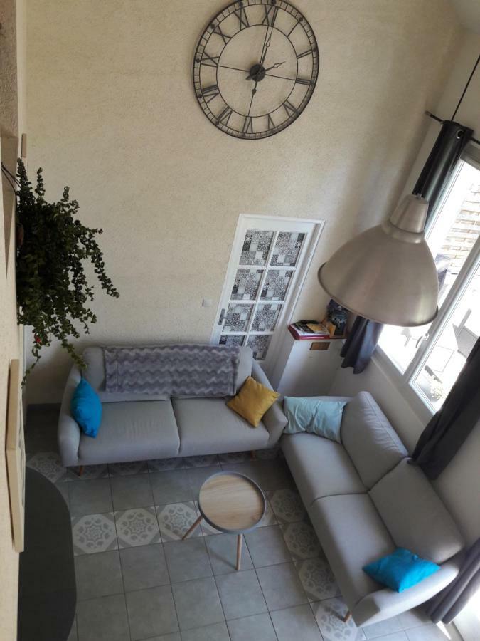 La Marelle Bed & Breakfast Avrille-les-Ponceaux Exterior photo